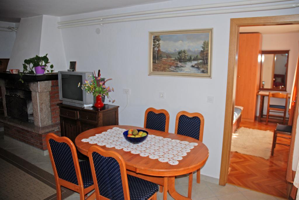 Apartment Vito Бовец Екстер'єр фото